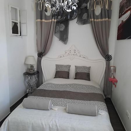 Residence Hotel De La Plage Сен-Жиль-Круа-де-Ви Экстерьер фото